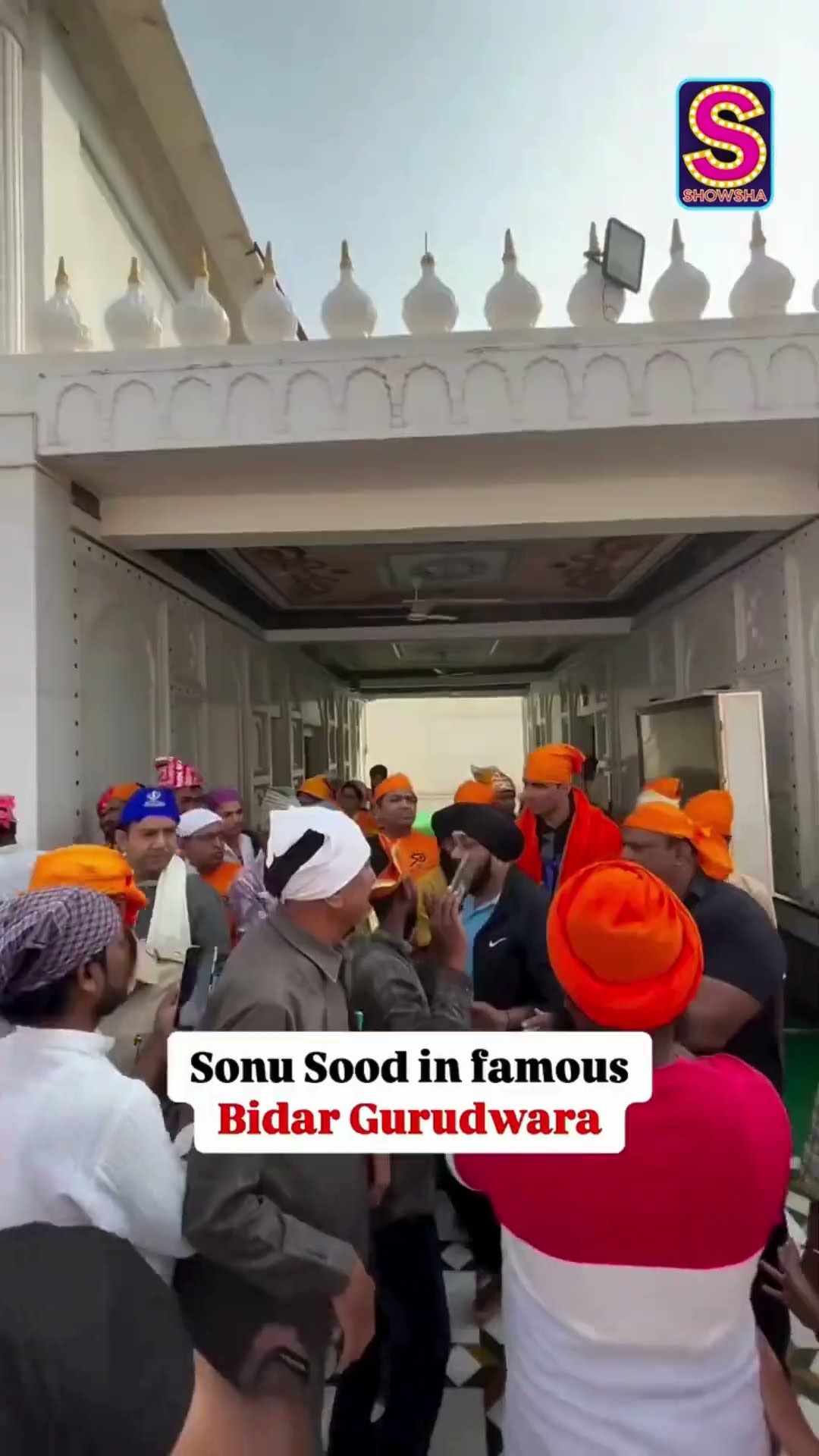 Sonu Sood Visits Guru Nanak Sahib In Bidar To Offer His Gratitude For Immense Response To Fateh N18S