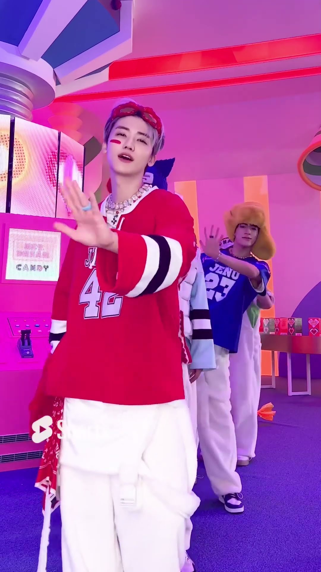 K-POP・アジア nctdream candy NCT DREAM 엔시티 드림 'Candy' MV (Performance Ver.) - YouTube