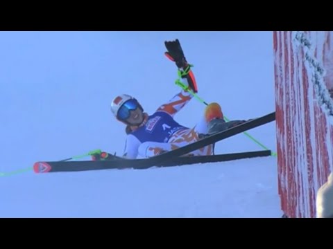 INJURED! CRASH of Petra Vlhova in Jasna (SVK)