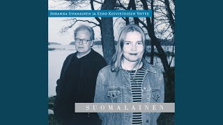 Video thumbnail of "Johanna Iivanainen - Soikoon"