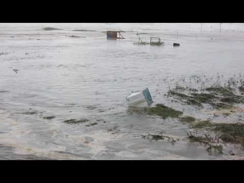 Видео: Какви са последствията от тайфуна Болавен