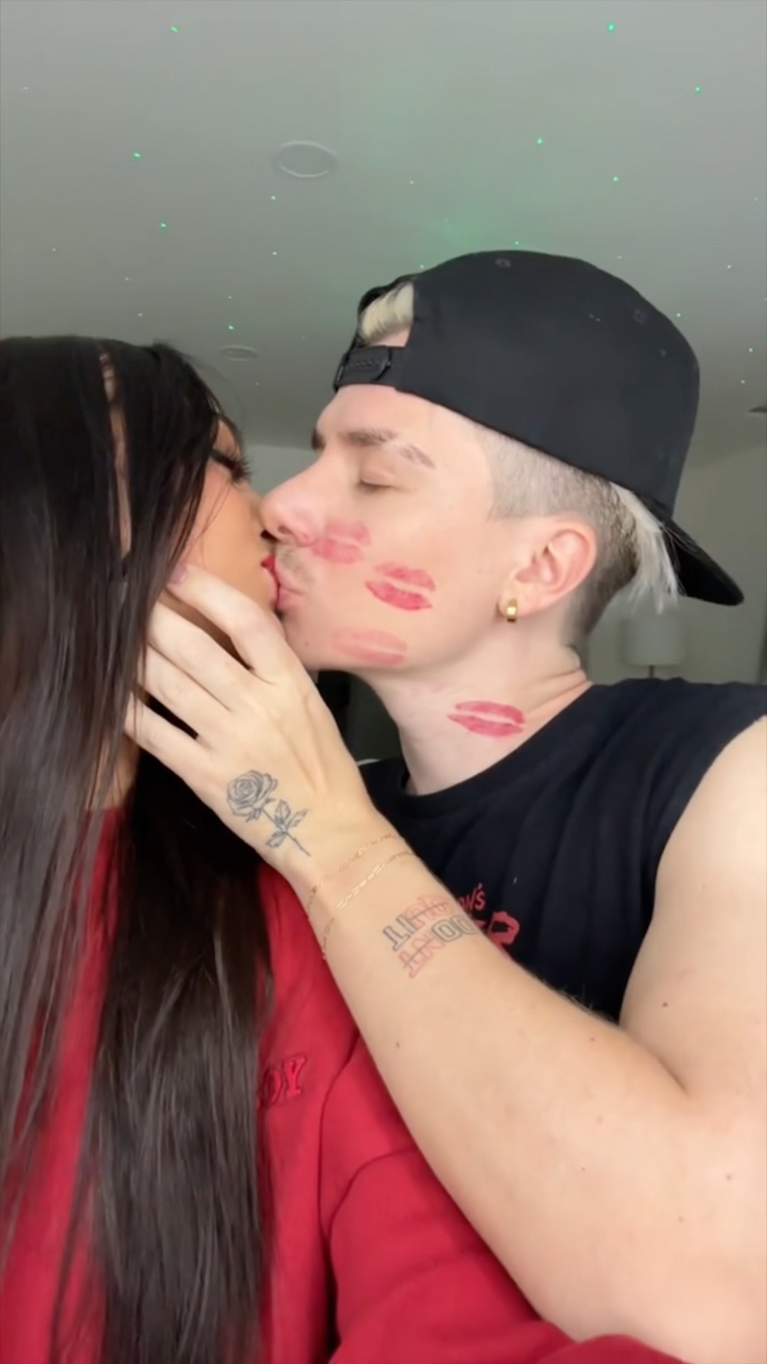 First kiss 💋🥹 - YouTube