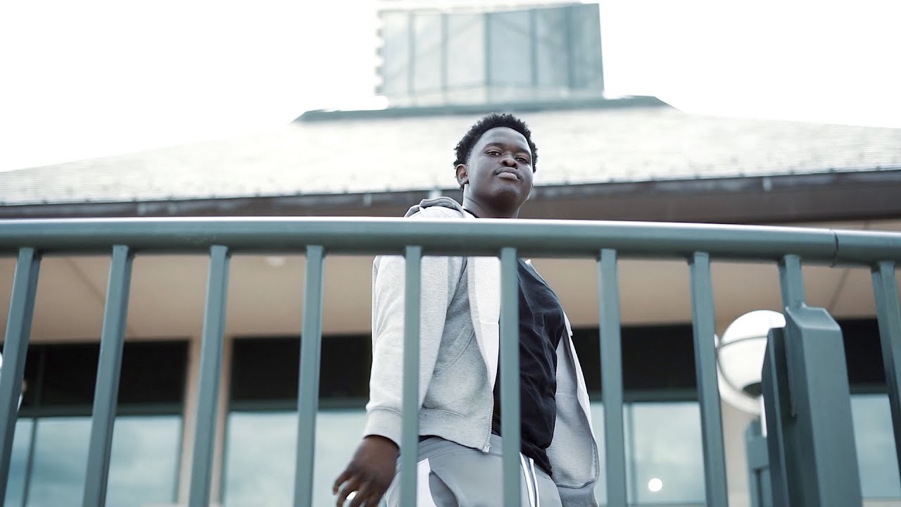 AyooLii - Mud (Official Video)