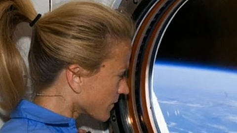 Astronaut Karen Nyberg discusses readjusting to li...