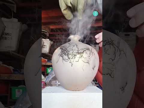 This is Horse 🐎 Hair Pottery