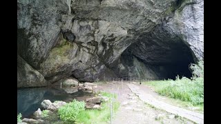 Cueva de Kapova, Rusia. Paleolítico. Cápsulas arquitectónicas.
