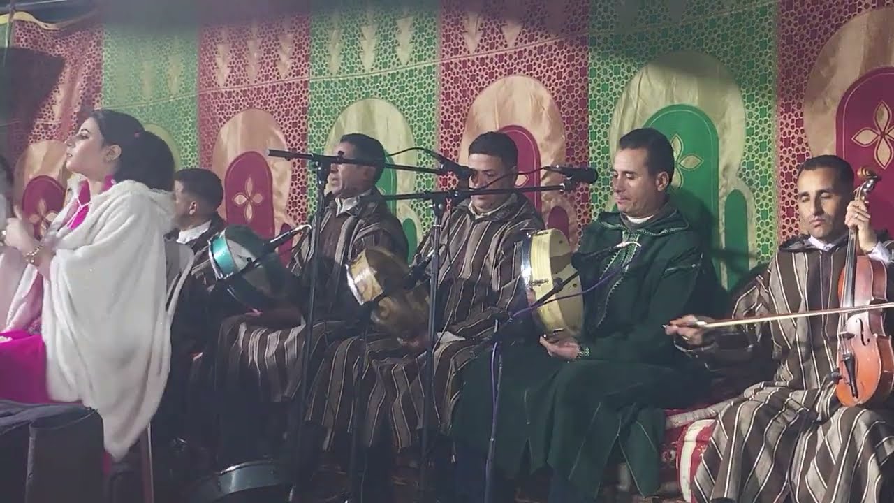 الفنان الامازيغي ادريس مستور والمجموعة 