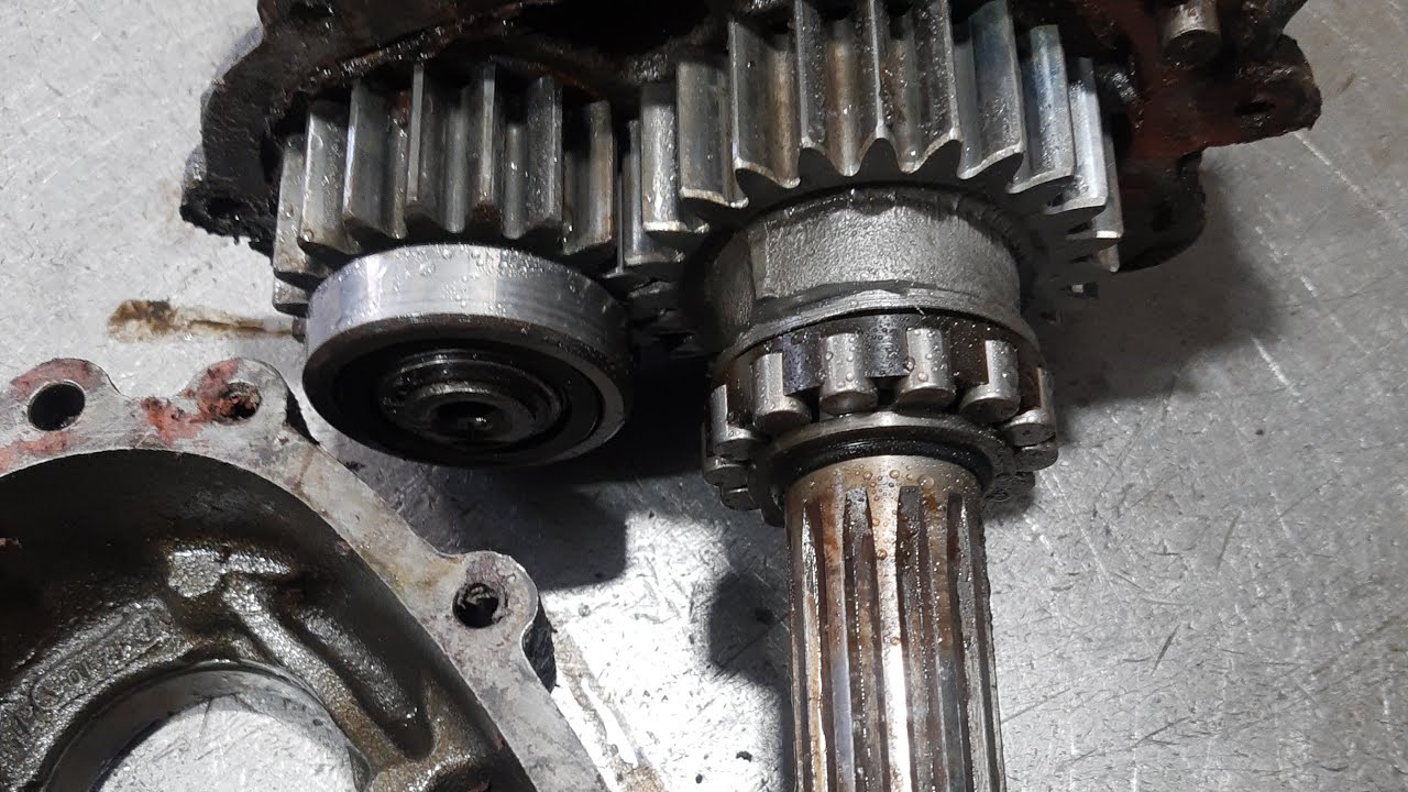 Kombi Corujinha vovozinha. caixa de redução usada pra trilha .