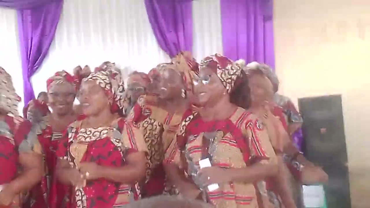 Caíram no Mar Vermelho_Coro_da_Organização_de_Mulher_Carlos_Kitongo