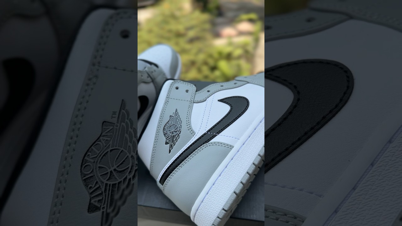 Jordan 1 Mid Light Smoke Grey Close Look! 👀 