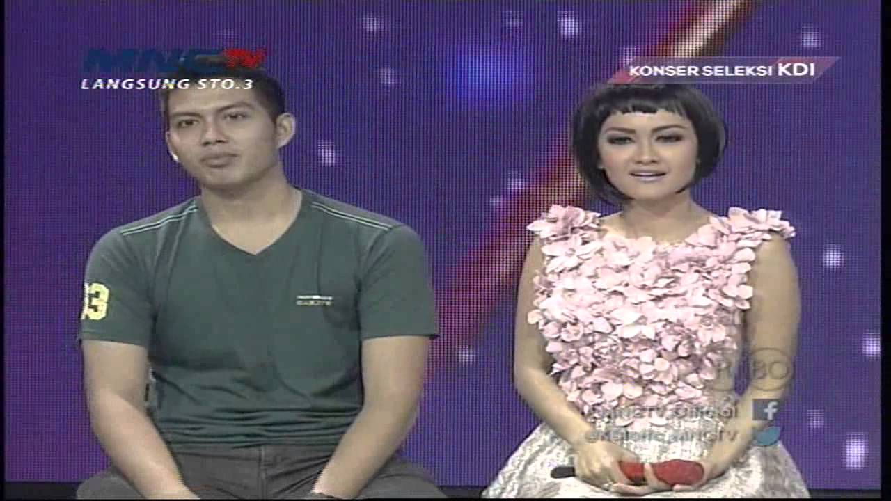 Mukhlis Foto Selfie Bareng Jupe - Konser Seleksi KDI 2015 (30/3)