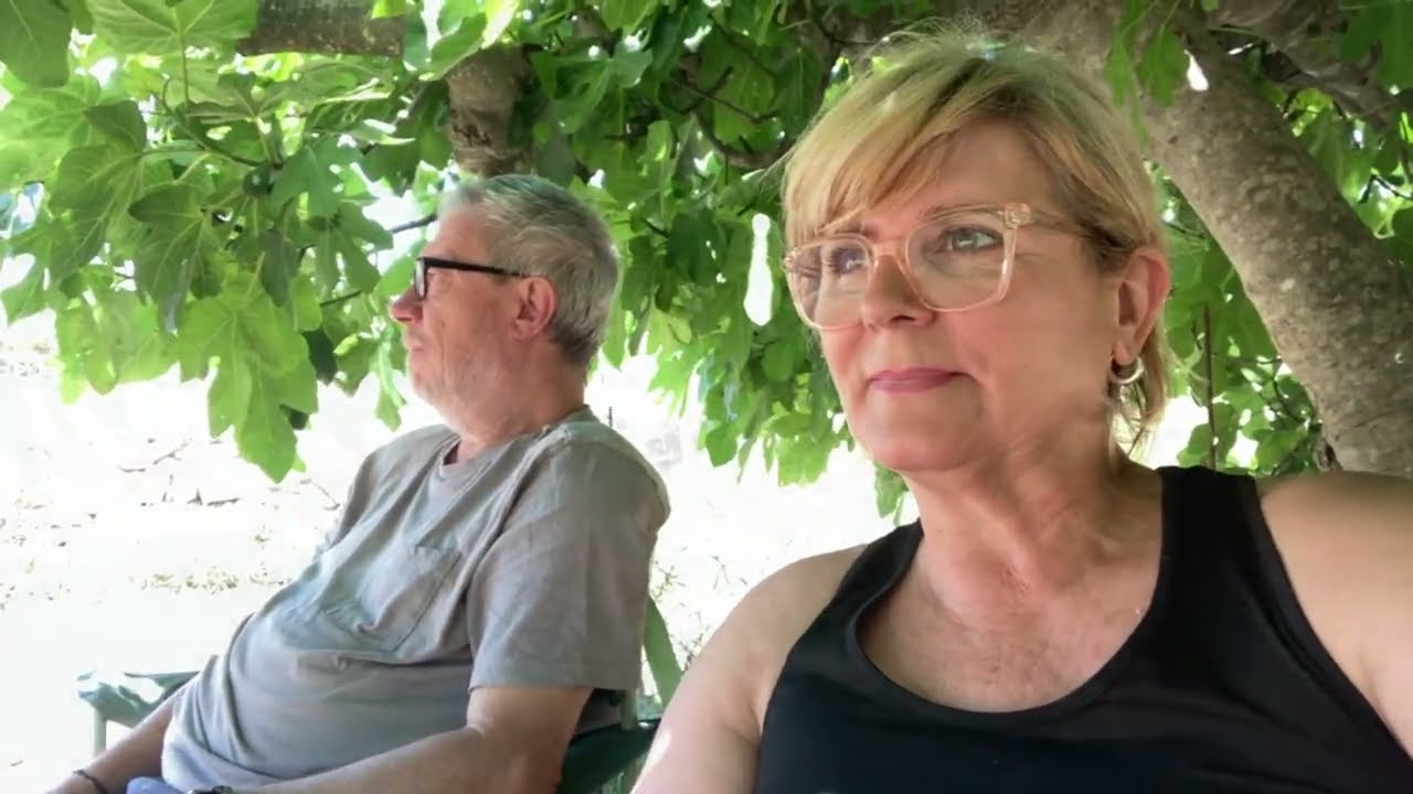 DÍAS DE PRIMAVERA EN LA HUERTA, ESTEBAN PREPARA UNA RECETA PARA LAS MUJERES DEL PUEBLO