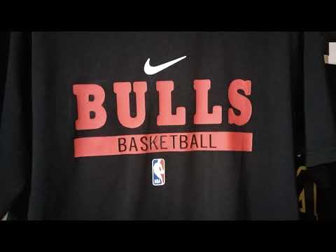 Видео: Футболка чорного кольору Chicago Bulls NBA