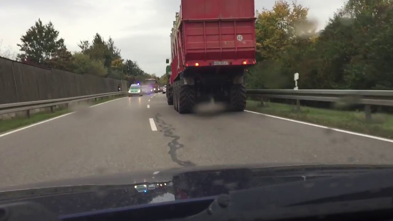 B2 Augsburg Richtung Nürnberg Stau wegen 2 Traktoren bei Weißenburg 2. Oktober 2017