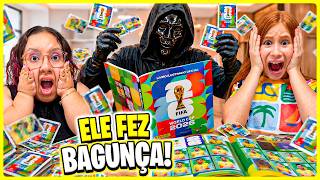 PEGAMOS O MASCARADO MEXENDO NAS FIGURINHAS DA SUSU
