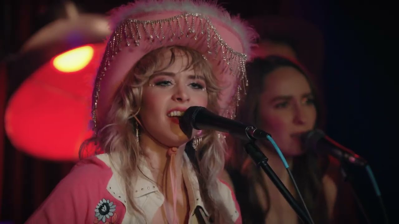 Haley Johnsen - Hotel Bed (Live at the Showdown)