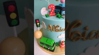 Dekorasi kue fondant Tayo si bus kecil