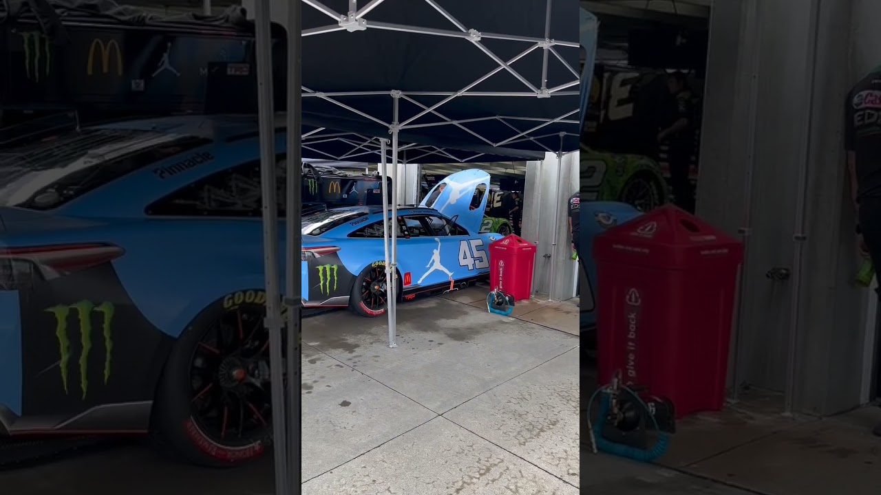 Cup teams getting ready for their race in Charlotte 🏁🛞#NASCAR #charlotte