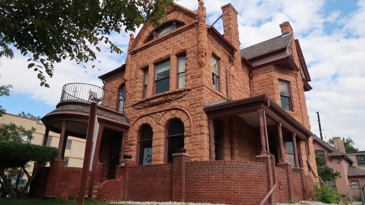 Could Smoking Weed Soon Be a New Spa Treatment?