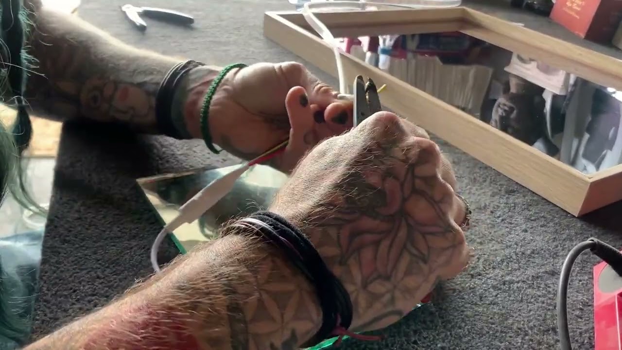 Man Gives Tutorial on How to Make LED Infinity Mirror Coffee Table - 1286277