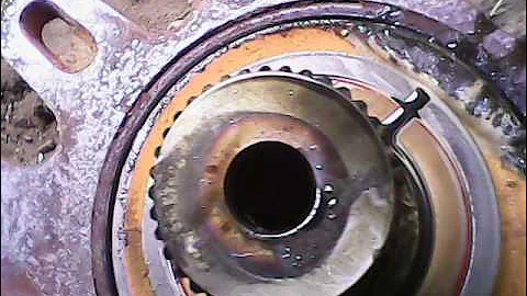 CASE 90XT TAKING WHEEL HUB OFF part 2