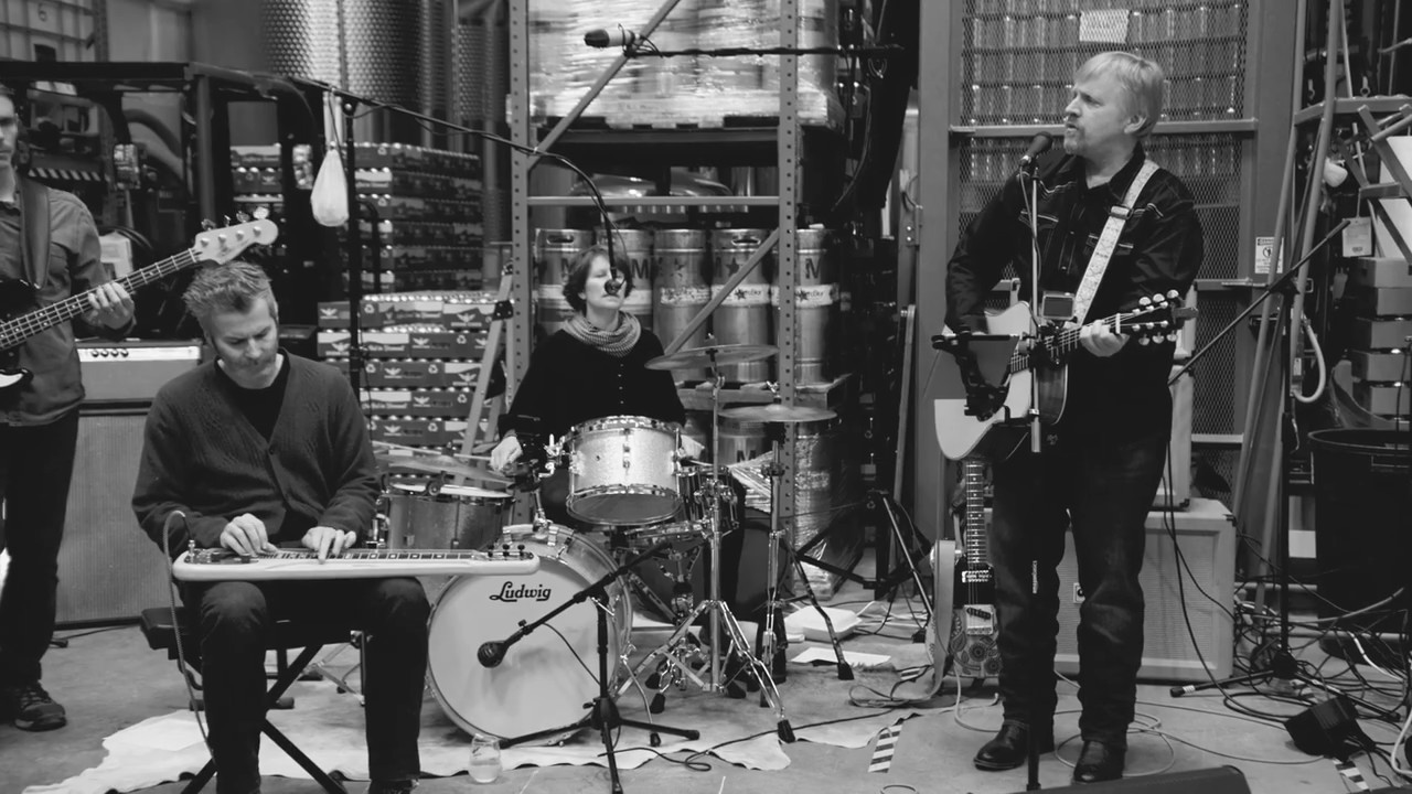 Maple Run Band "Queen of Labrador City" (Recorded Live at Stowe Cider) YouTube