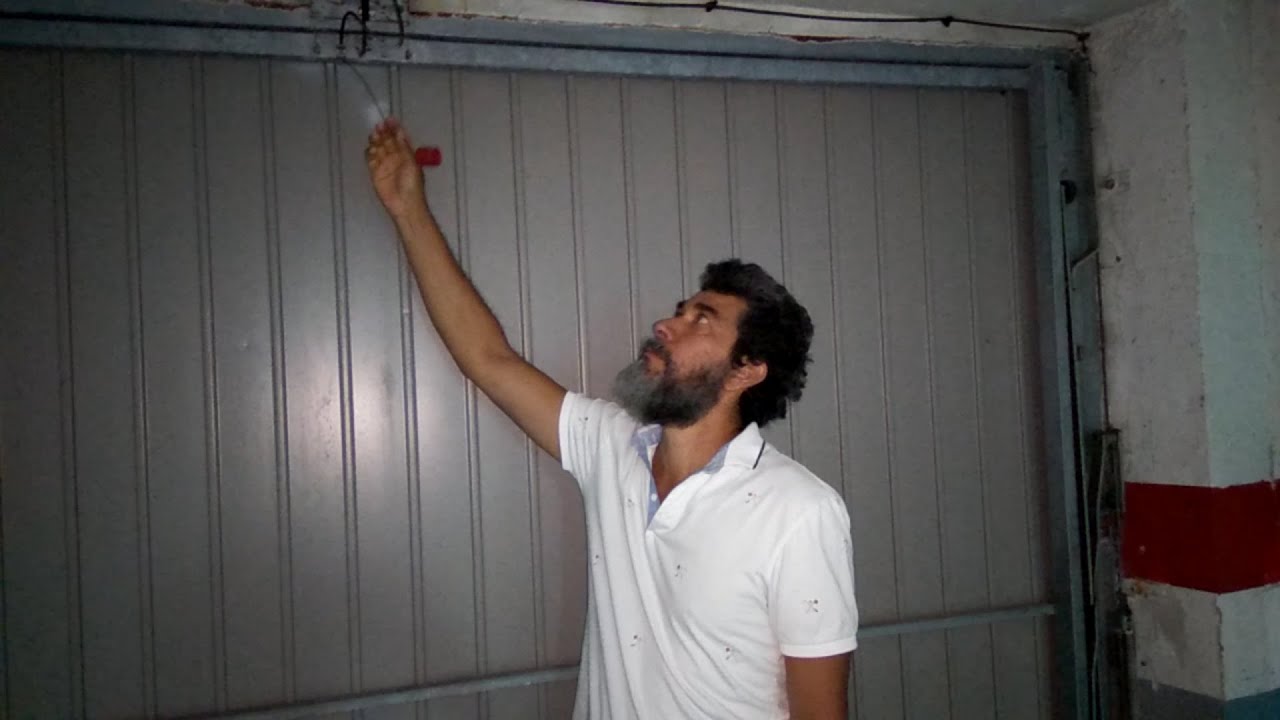 Cómo arreglar una puerta de garaje-parking que no abre | How to fix a