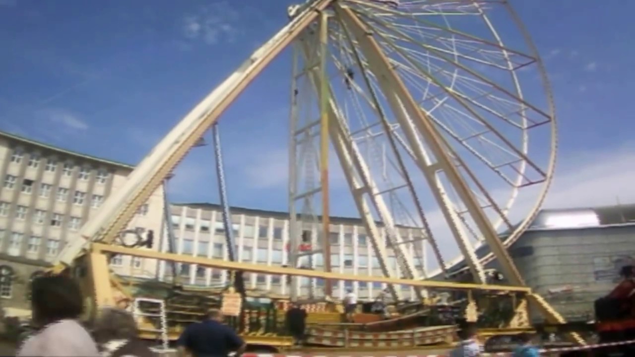 Riesenrad Ruoe Parisiene  Aufbau Time Laps Stadtfest Kassel 2016