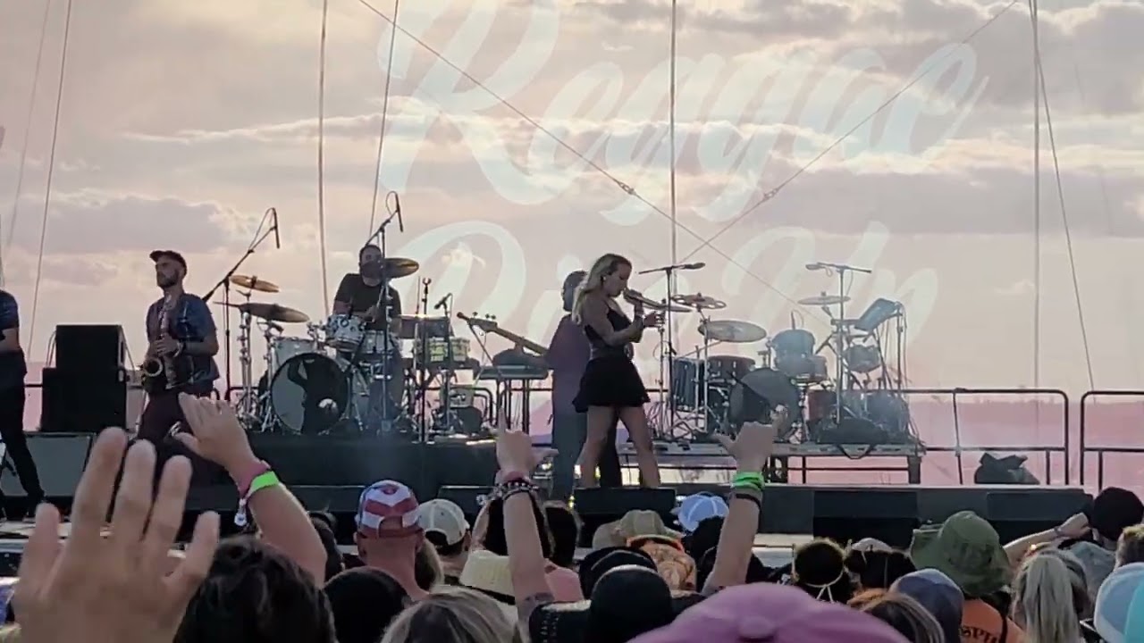 Hirie "Where do we go?" Live at Reggae Rise Up Maryland