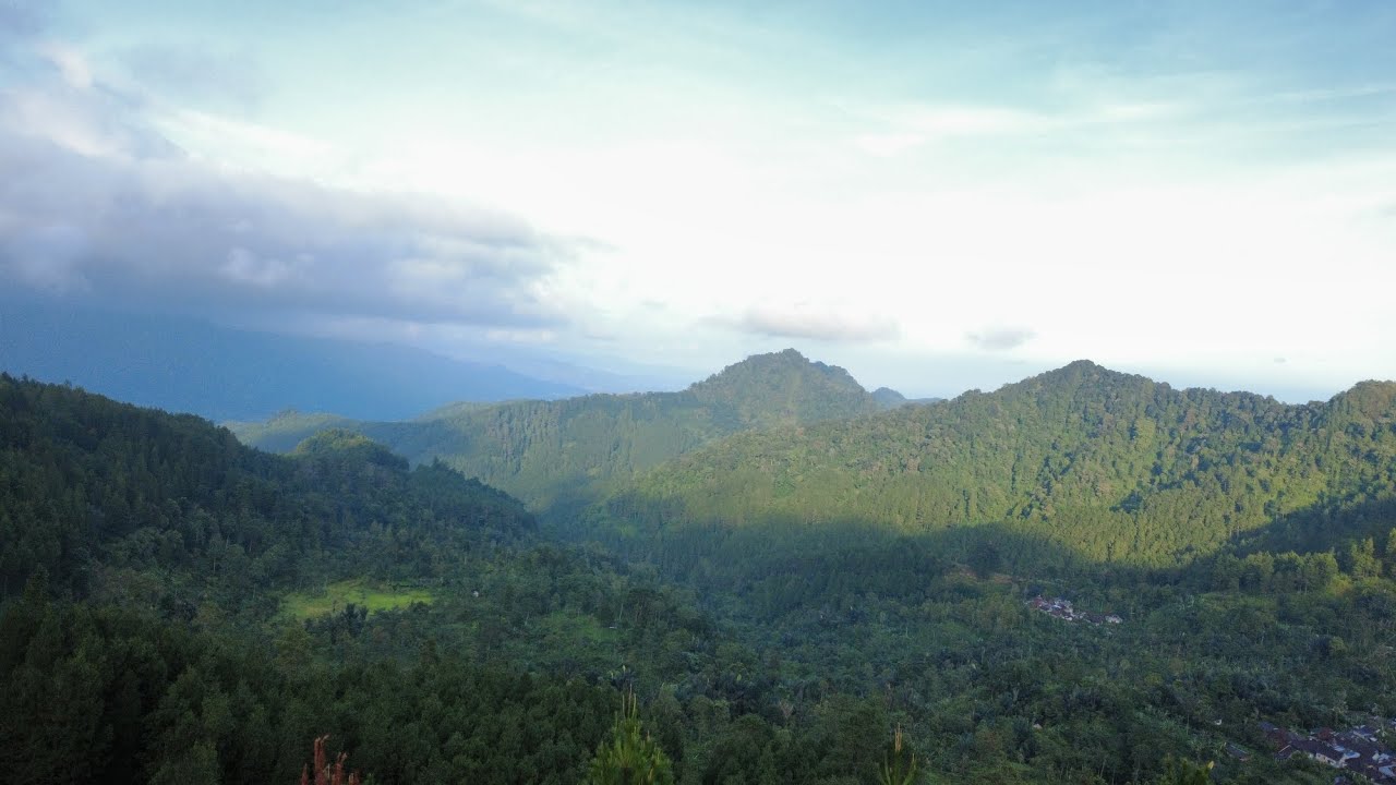 Gak nyangka… ternyata Pekalongan punya spot camping sekeren ini!