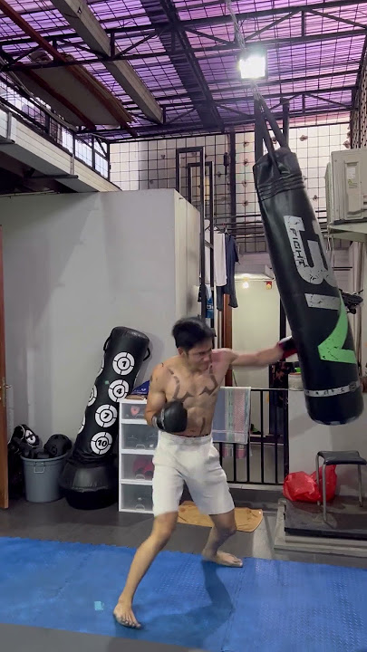 INI YANG PALING BIKIN AZKA CORBUZIER SEMANGAT!!LATIHAN BOXING!! #shorts #azkacorbuzier #boxing