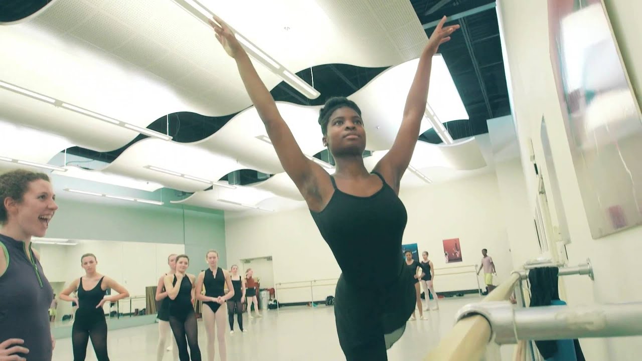 New Ballet Ensemble receives an award from the White House