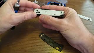 Benchmade Mini Bugout Flytanium scale install