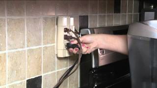 8 Outlet Swivel Surge Protector w/2 USB Ports & 6 Standard Ports by Globe with Rachel Boesing