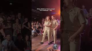 Я вызвал эту пару полицейских на танцевальный баттл… 😂👮‍♂️❤️