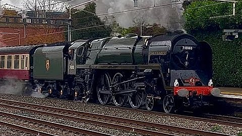 71000 “Duke of Gloucester” steaming past Newbury with whistles and 57311! 6/12/2025.