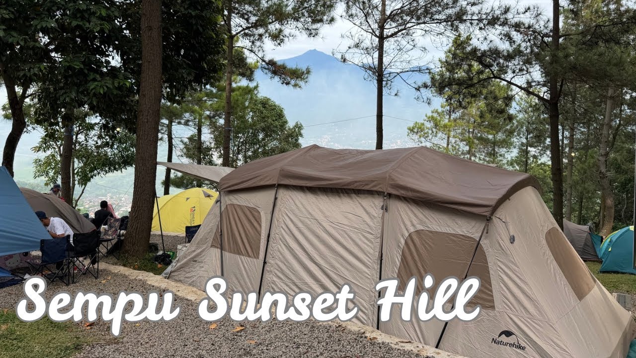 Camping Keluarga di Sempu Sunset Hill