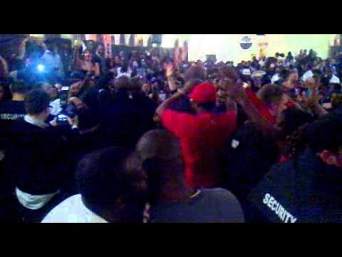 2face live in Vienna - african queen live.mp4
