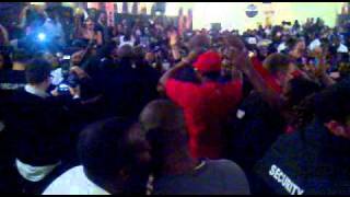 2face live in Vienna - african queen live.mp4