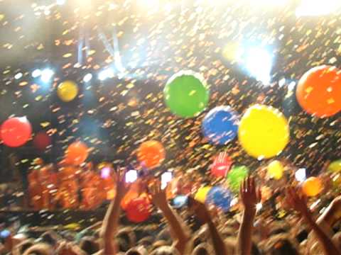 The Flaming Lips - The Fear/Worm Mountain (Zagreb 2010)