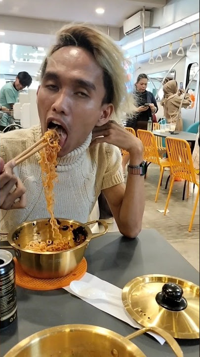 makan mie ramen di korea nih boss 😎 #mieramen #ramen #makanenak #mukbang #funny #lucu #kocak #lawak