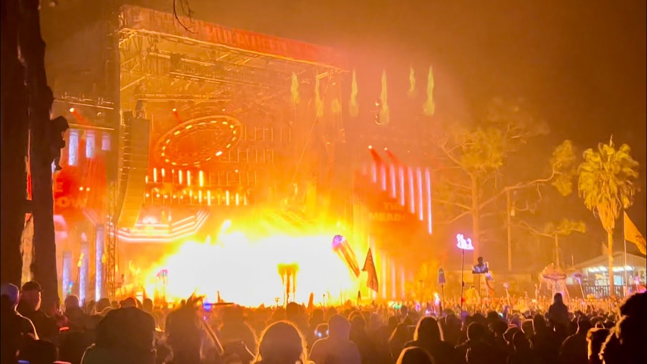 String Cheese Incident - Hungry Like the Wolf / Dragula at Hulaween 2025 (Duran Duran / Rob Zombie) 