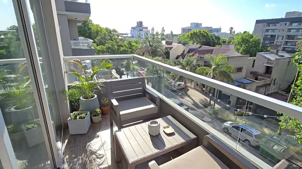 Lavalle 1060 Piso 3 Departamento A al frente