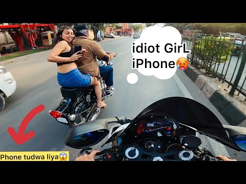 Papa ki pari ne apna iphone😱tutwa liya On Road🥵