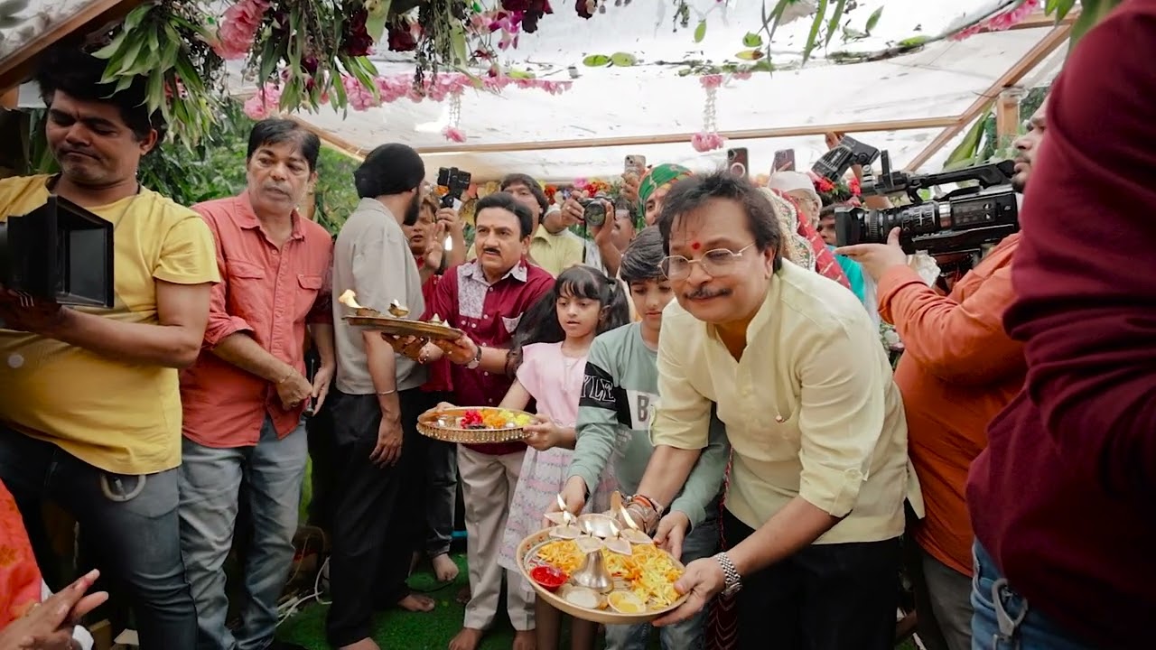 Tarak Mehta team came to seek blessings of mumbai cha sheth 🚩🙏 