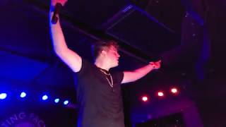 Watch Ak Dont Look Down video