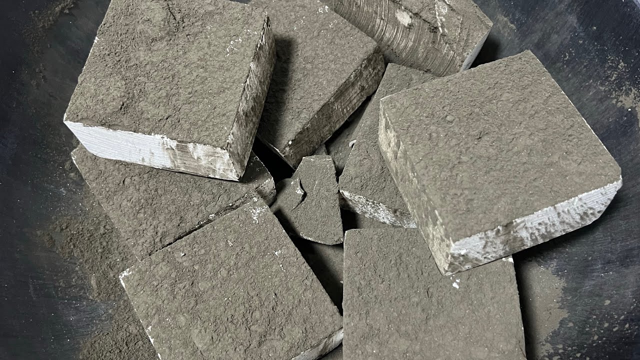 Fresh PJ Gym Chalk topped with charcoal powder | ASMR - YouTube