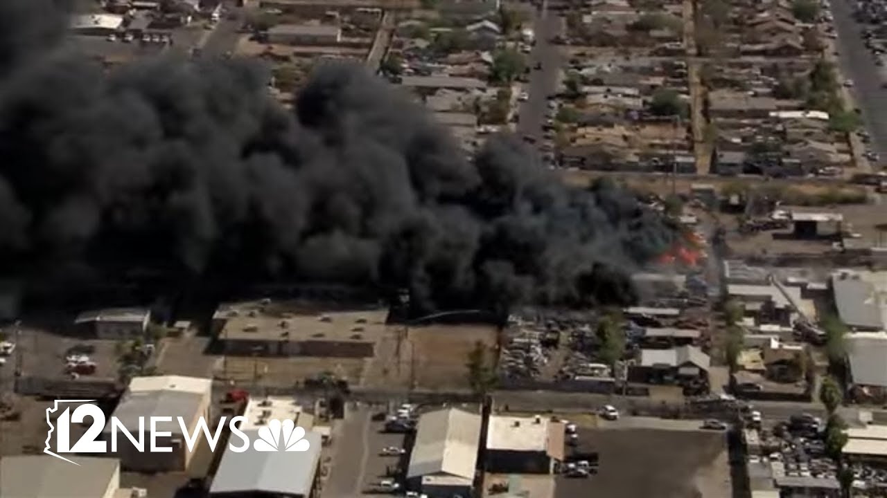 Watch: Large fire burning in south Phoenix - YouTube