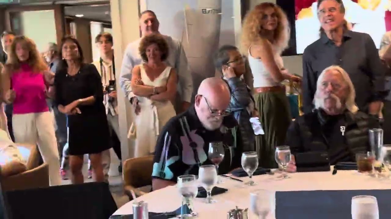 Нора Джин Брусо в Ньюпорт-Бич, Калифорния, 2025. Представлено Cadillac Zack.