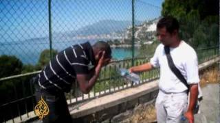 Tunisian migrants evade authorities to enter France